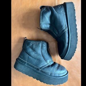 UGG Neumel Platform Zip Ultra Matte Black Boots Women’s size 9